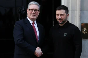 زيلينسكي: روسيا تحاول حصر السلام في «دائرة مفرغة»