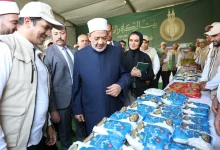 شيخ الأزهر يتفقد قافلة إغاثية لغزة ويؤكد استمرار دعم فلسطين