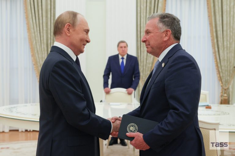 الكرملين يصف لقاء بوتين وويتكوف بالإيجابي