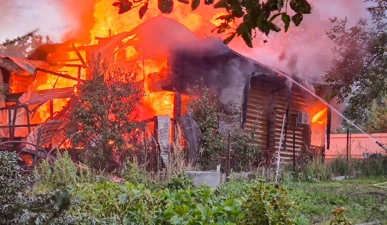 زيلينسكي: روسيا تشن هجومًا واسعًا وتستهدف منشأة أمريكية