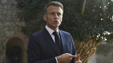 ماكرون: روسيا «تهديد» وبوتين «مفترس على أبوابنا»