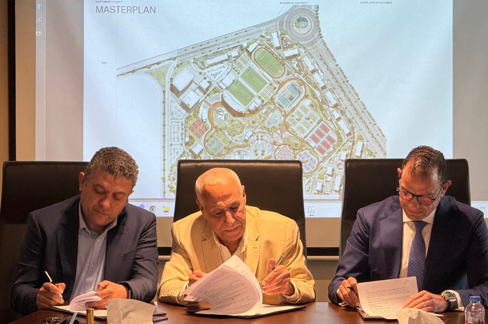  الزمالك يوقع برتوكول مع شركتيّ استادات وأمان القابضة لتسويق عضويات فرع 6 أكتوبر  