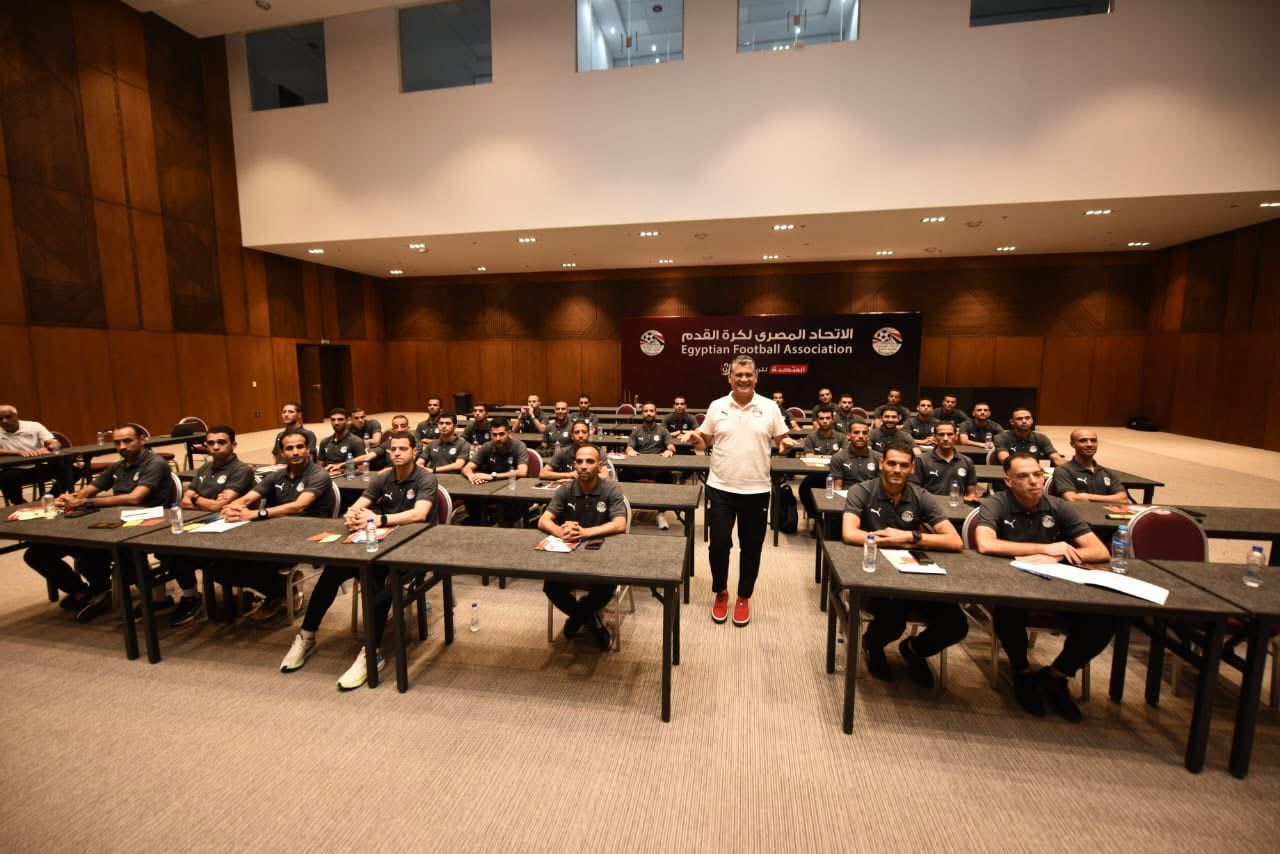 ختام معسكر الفوج الثالث من حكام النخبة والمميزين بدورى المحترفين 