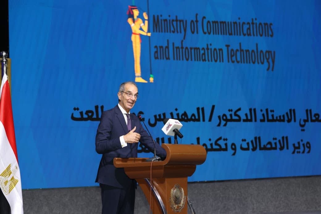 طلعت: نوفر مجموعة من المبادرات لبناء القدرات الرقمية للشباب