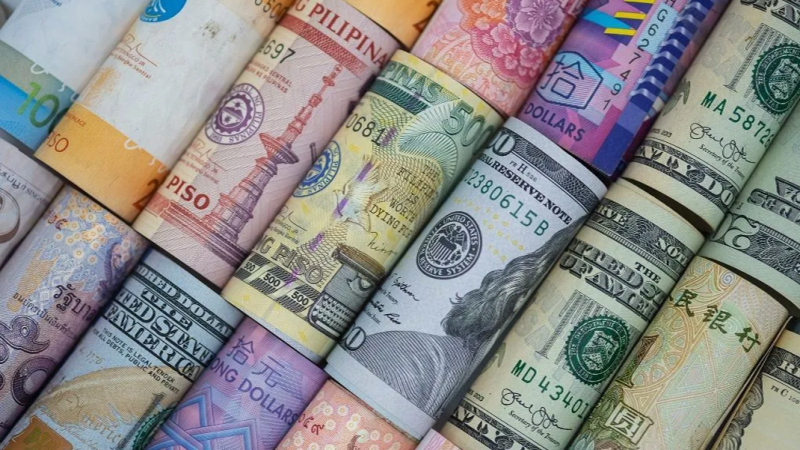 أسعار العملات في مصر اليوم الأحد