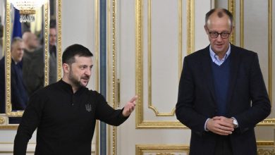 زيلينسكي ومستشار ألمانيا يبحثان إنهاء الحرب