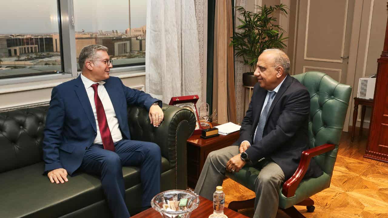 وزيرا الكهرباء والبترول : خطة العمل مشترك لتوطين الصناعة ونقل التكنولوجيا 