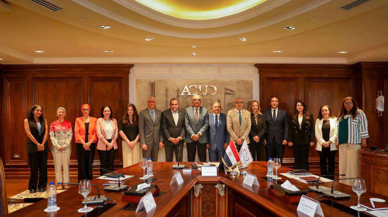 للعام الثالث.. شركة العاصمة تقدم 100 منحة دارسية لمتفوقي الثانوية العامة