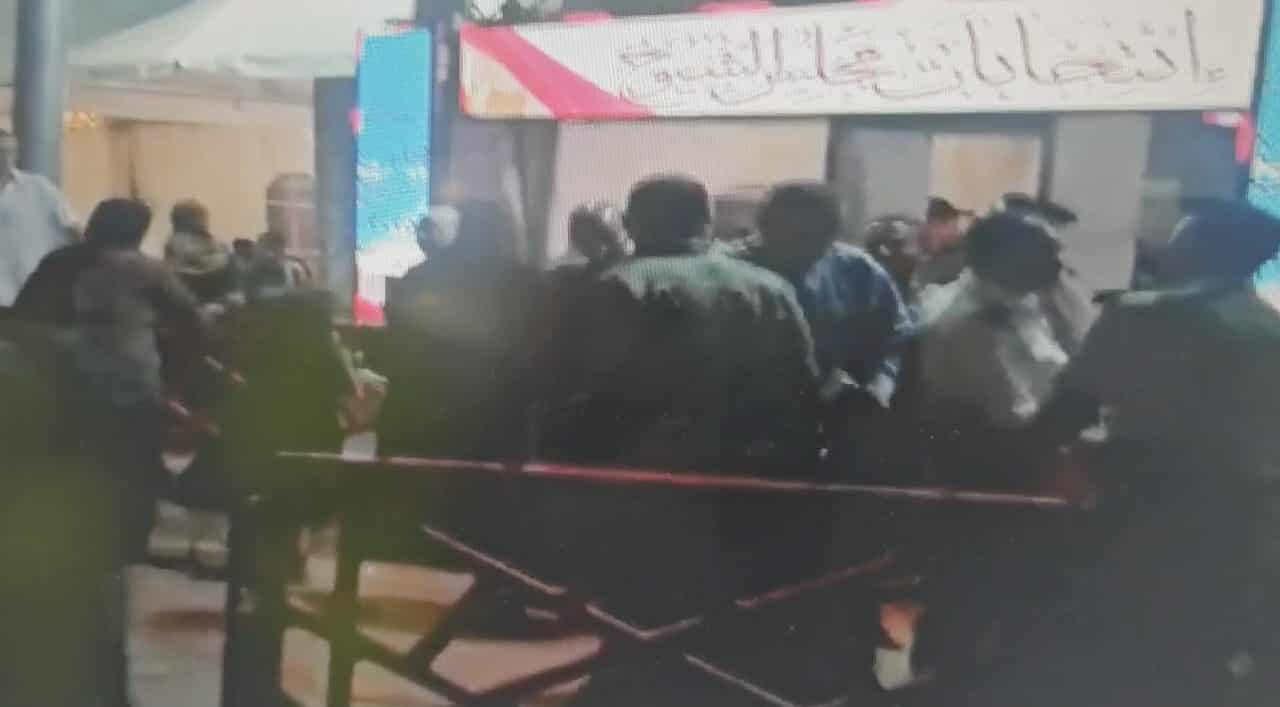 محافظة الجيزة : مد فترة التصويت لمدة ساعة إضافية في اللجنة رقم (٨٩) بمدرسة عبد الفتاح ناصر