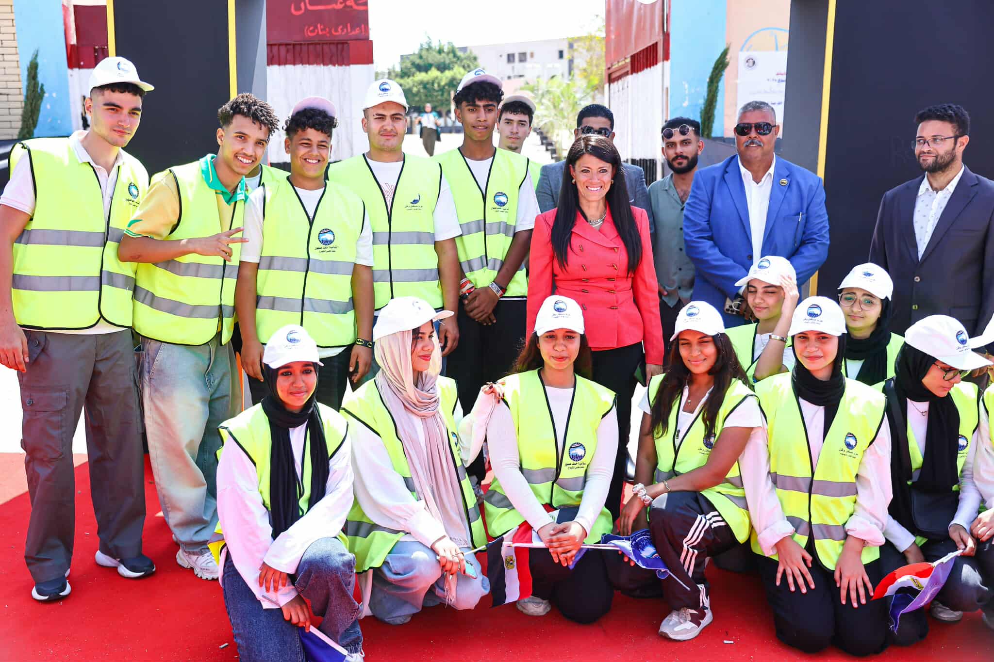 وزيرة التخطيط تدلي بصوتها في انتخابات مجلس الشيوخ .. صور 