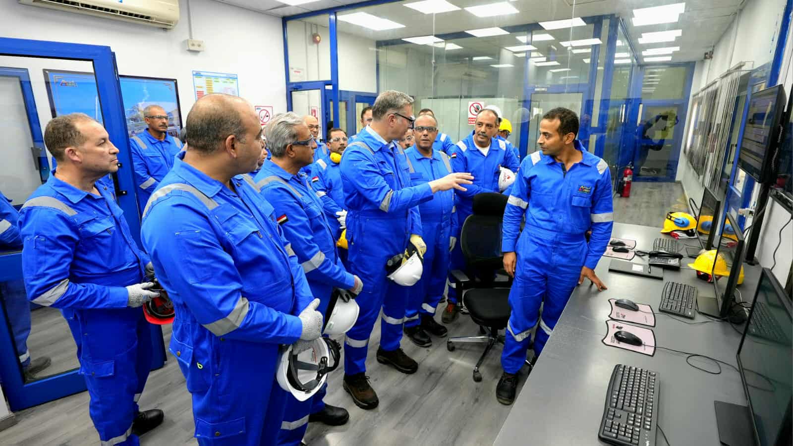 أنربك تنتج 30% من البنزين المحلي