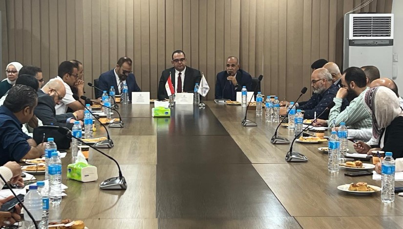 خلال ندوة تعريفية لمصلحة الضرائب  بالتعاون مع غرفة الصناعات الغذائية..نتعاون بصدق وشفافية مع الممولين