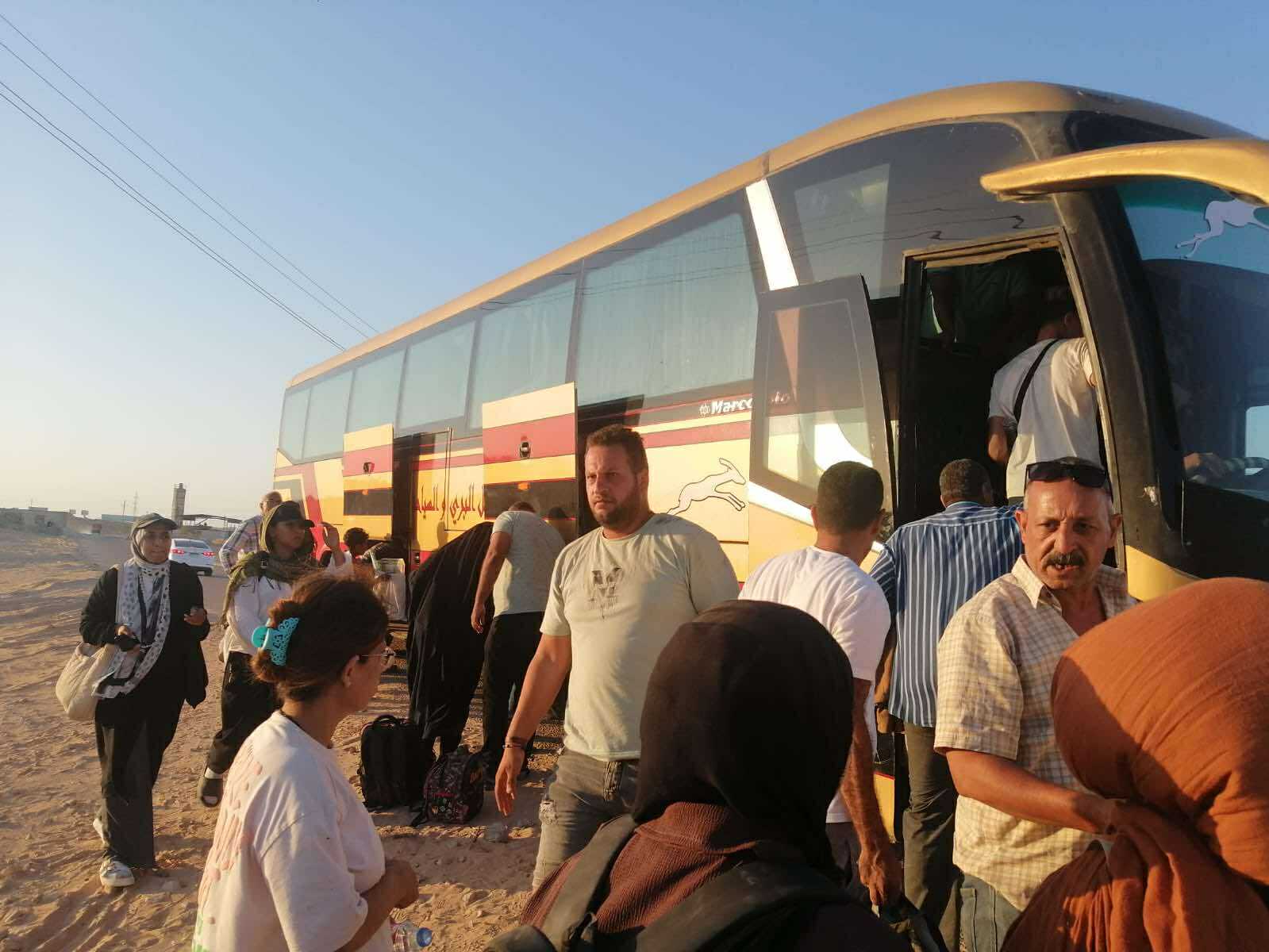 تسيير أتوبيسات لنقل ركاب القطار المتضررين إلى القاهرة والإسكندرية