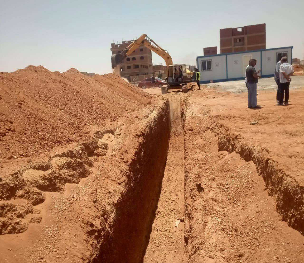 رئيس جهاز الشروق يتفقد مشروع التغذية الرئيسي بالمياه بمنطقة الرابية