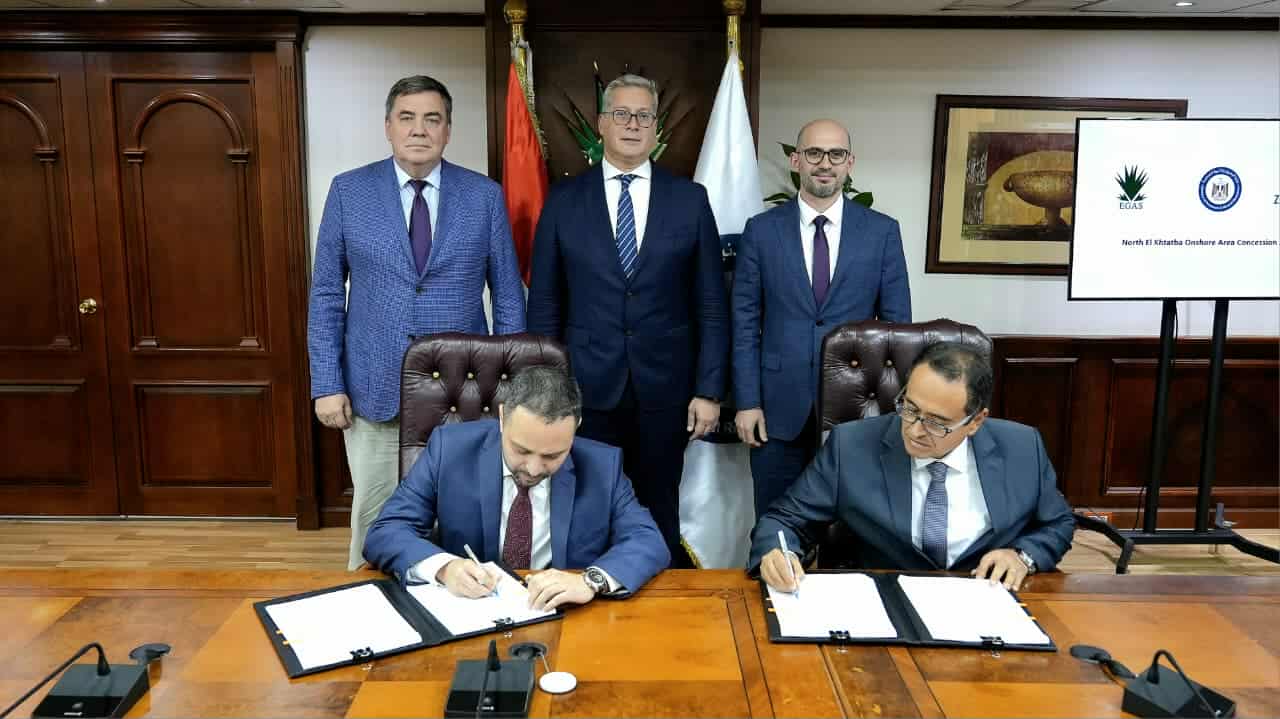 باستثمارات 340 مليون دولار ….توقيع 4 اتفاقيات جديدة بين “إيجاس” وشركات عالمية لتعزيز استثمارات الغاز بالمتوسط والدلتا