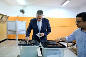 وزير البترول يُدلي بصوته في انتخابات مجلس الشيوخ