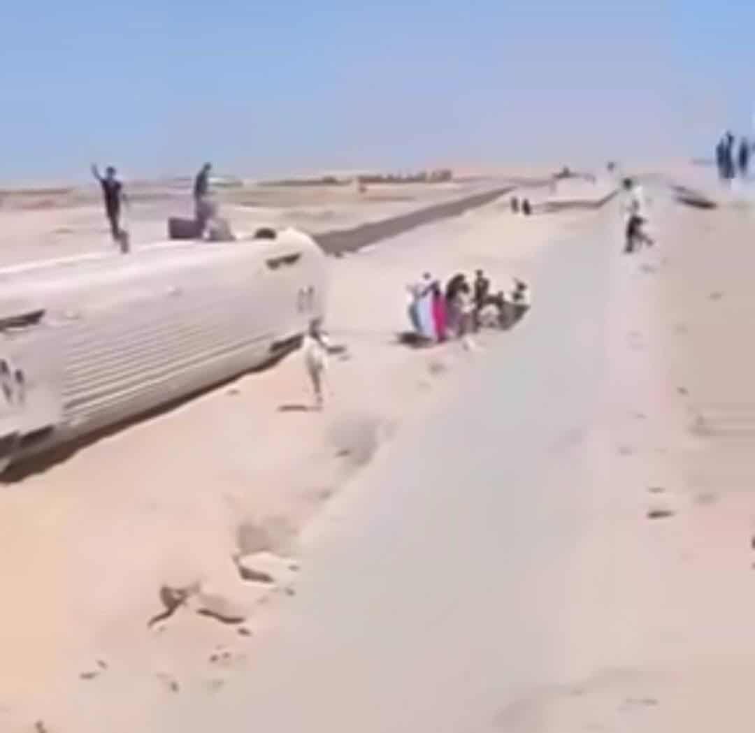 تشكيل لجنة فنية.. بيان عاجل من السكك الحديد بشأن حادث انقلاب قطار مطروح