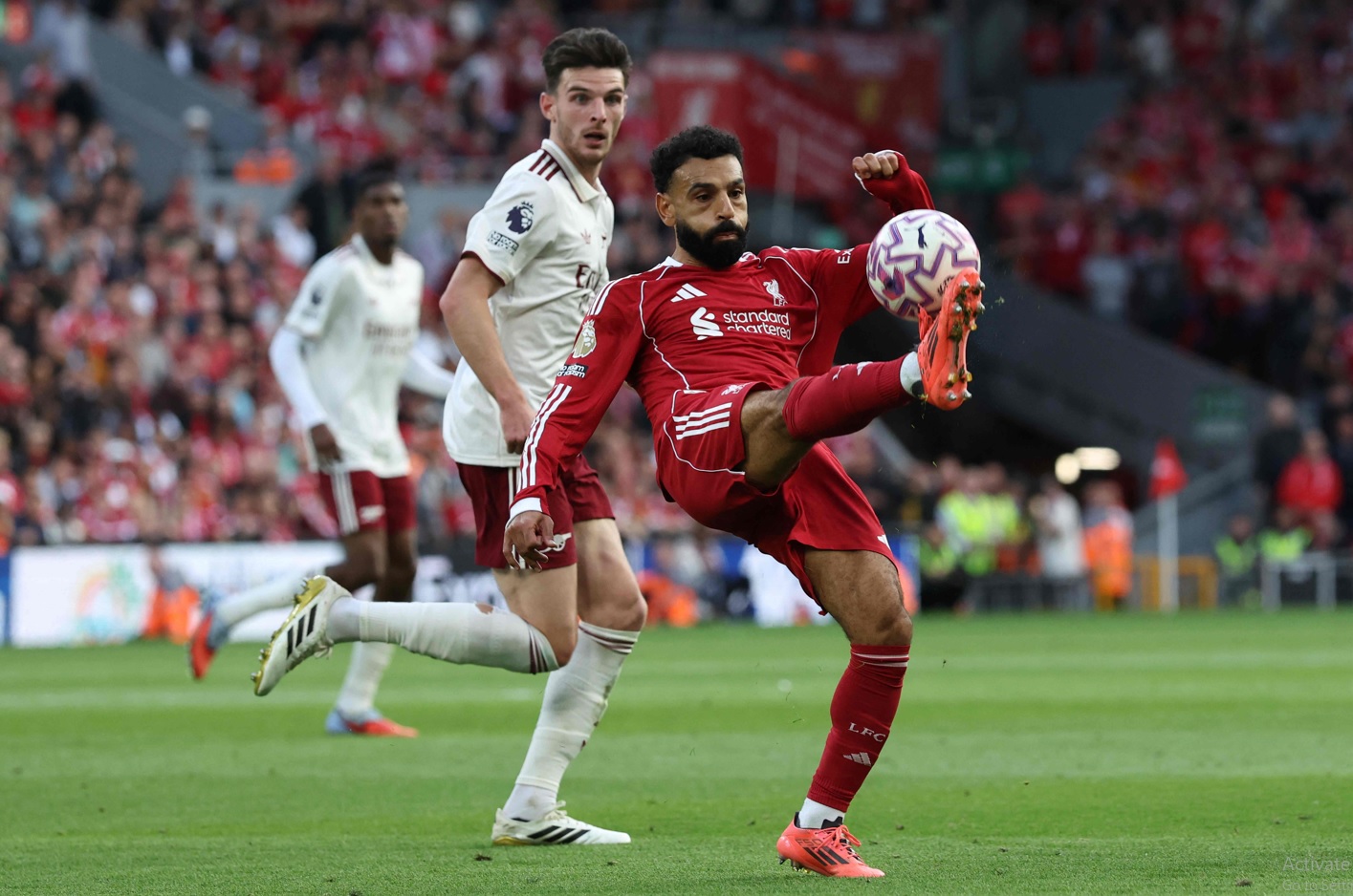 بعد الفوز على أرسنال .. محمد صلاح يقود ليفربول لصدارة الدوري الإنجليزي