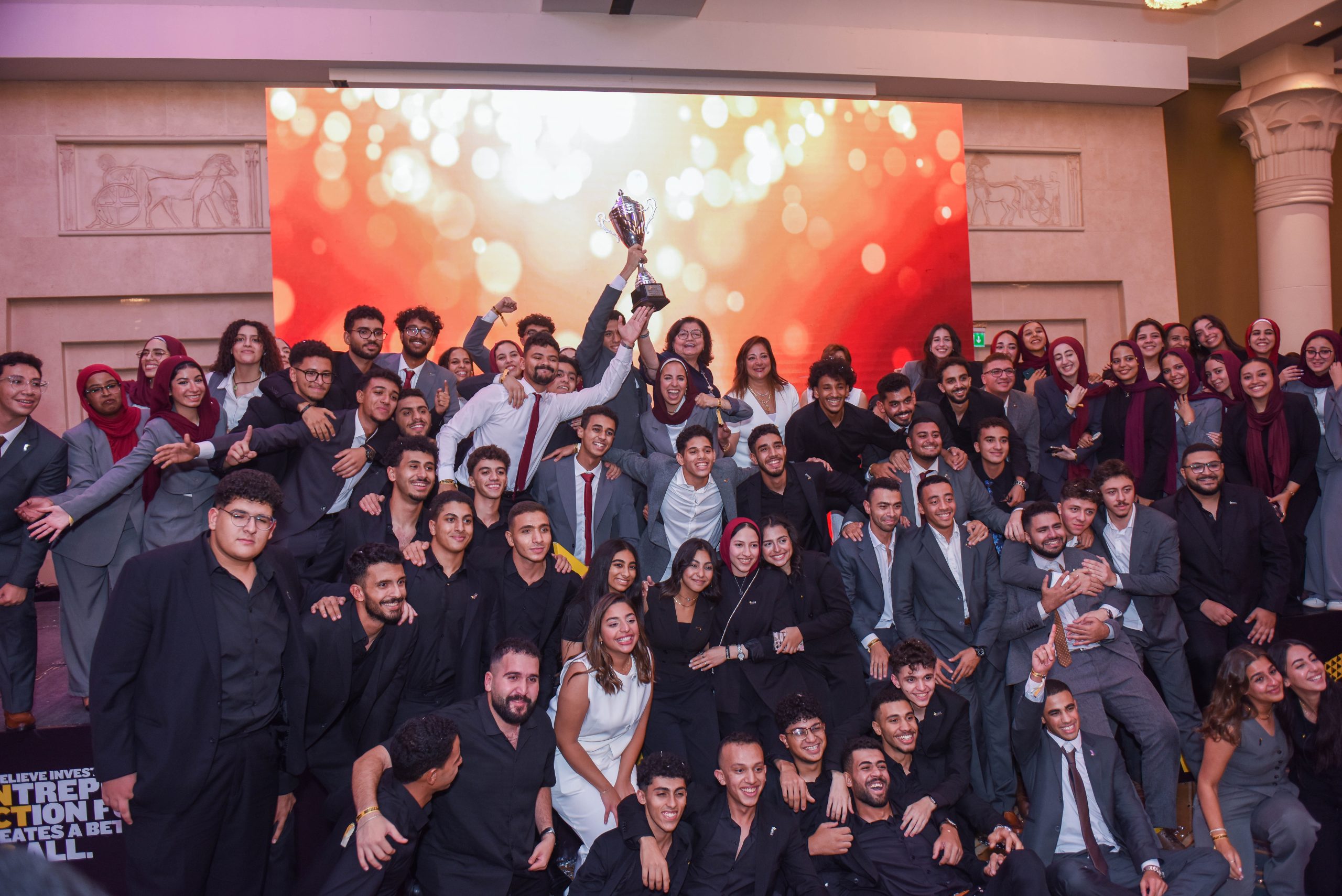 برعاية «اورنج مصر» للعام الـ١٩ على التوالي.. جامعة مصر للعلوم والتكنولوجيا تفوز بمسابقة إيناكتس المحلية ٢٠٢٥ لرواد الاعمال