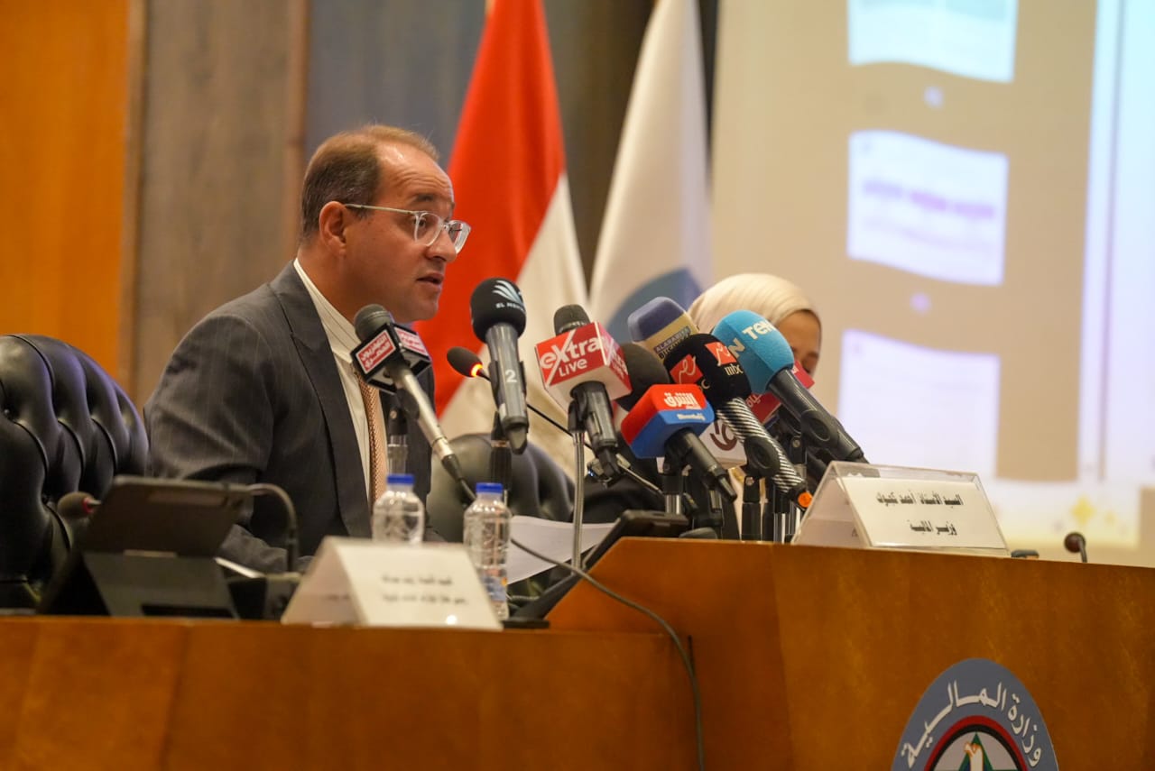 وزير المالية لرجال الإعلام: “شكرًا لشركائنا المتميزين في التواصل الإعلامي الاحترافي والمتنوع”