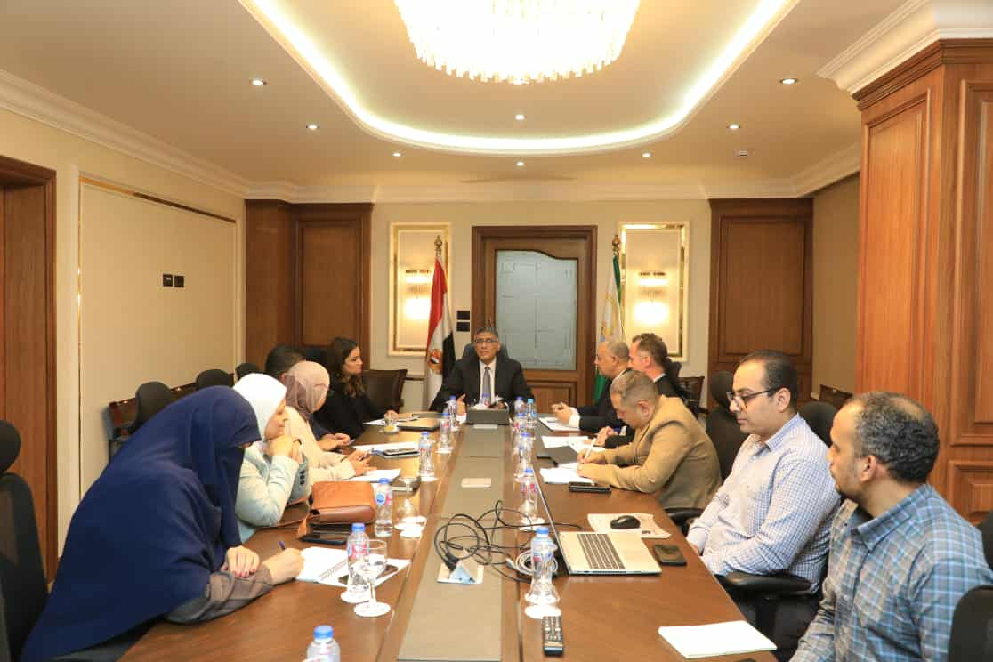 محافظ الجيزة يتابع المراحل النهائية لأعمال تطوير وإعادة تأهيل مدينة الطلبة والطالبات