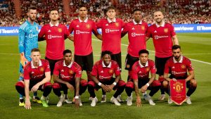 مانشستر يونايتد يبحث عن الفوز الأول أمام فولهام اليوم