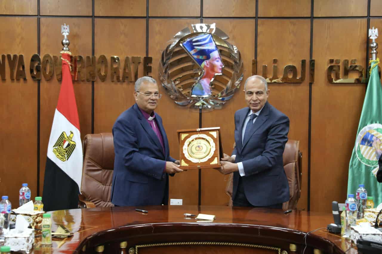 شراكة جديدة بين محافظة المنيا والهيئة القبطية الإنجيلية لدعم الأسر الأولى بالرعاية