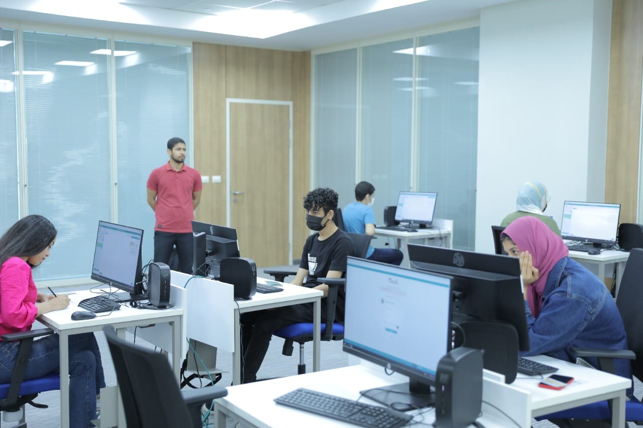 التعليم العالي تُعلن مواعيد اختبارات القدرات لطلاب الشهادات الفنية للعام الجامعي 2025/2026