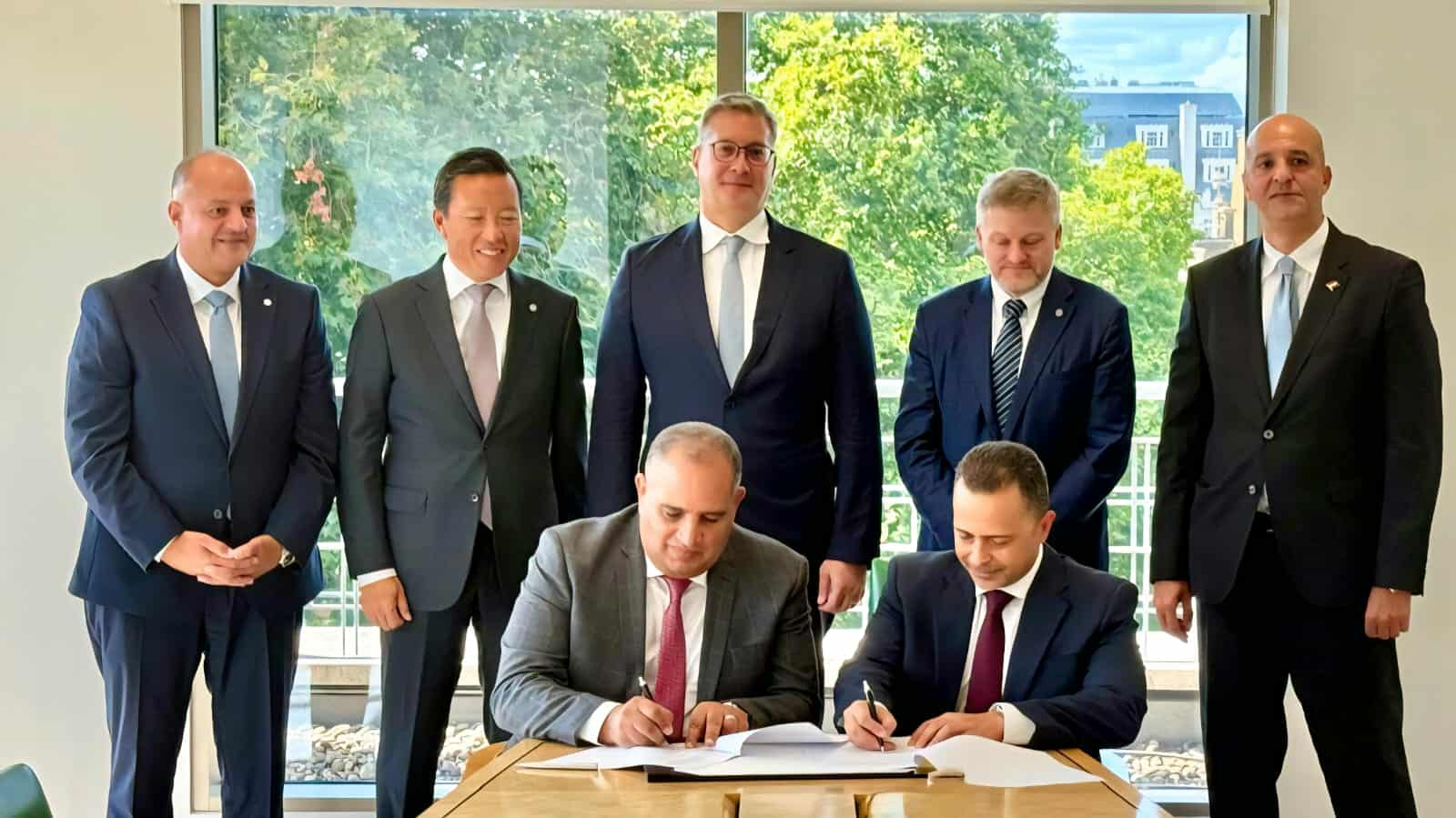 مذكرة تفاهم بين “إيجاس” و”بي بي” لحفر 5 آبار بالبحر المتوسط