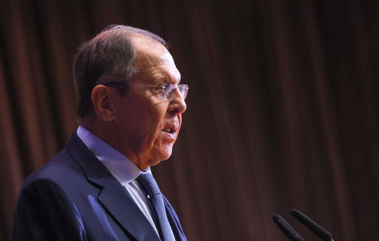 لافروف: روسيا مستعدة للحوار الصادق إذا توفر الاحترام المتبادل