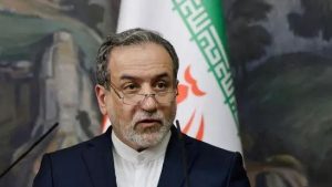وزير خارجية إيران: محاولة أوروبا تفعيل «سناب باك» غير قانونية