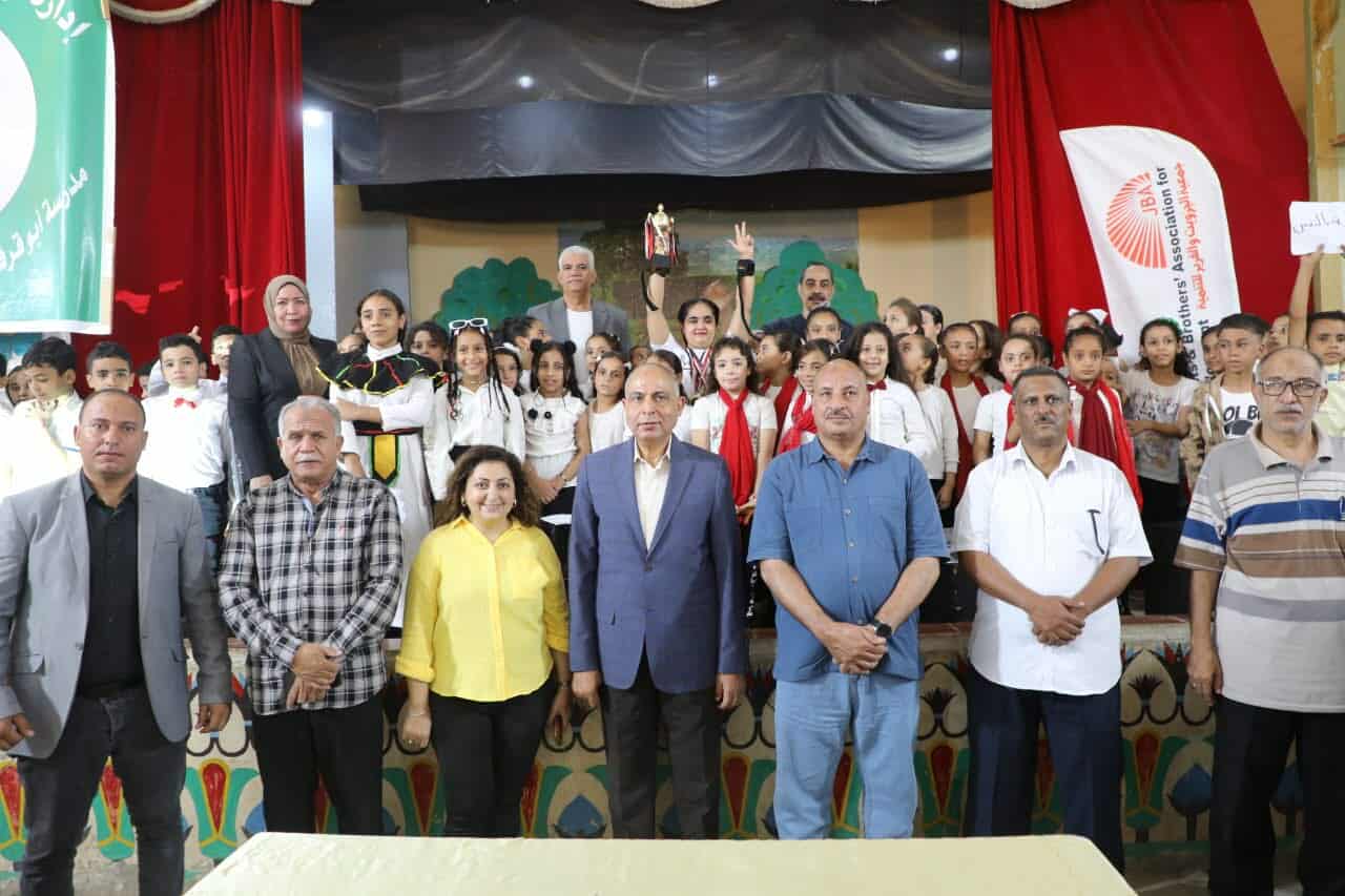 محافظ المنيا يشهد حفل ختام الأندية الصيفية لتحسين مهارات القراءة والكتابة بأبوقرقاص بمشاركة 41 مدرسة