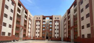 وزير الإسكان يتابع موقف وحدات “سكن لكل المصريين” و”ديارنا” بمدن بدر وقنا والمنيا وبرج العرب