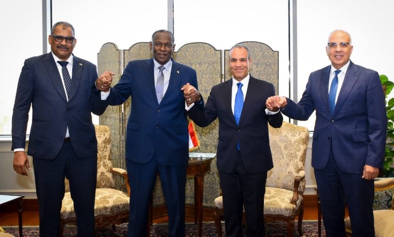 مصر والسودان تؤكدان موقفاً موحداً بشأن أمنهما المائي