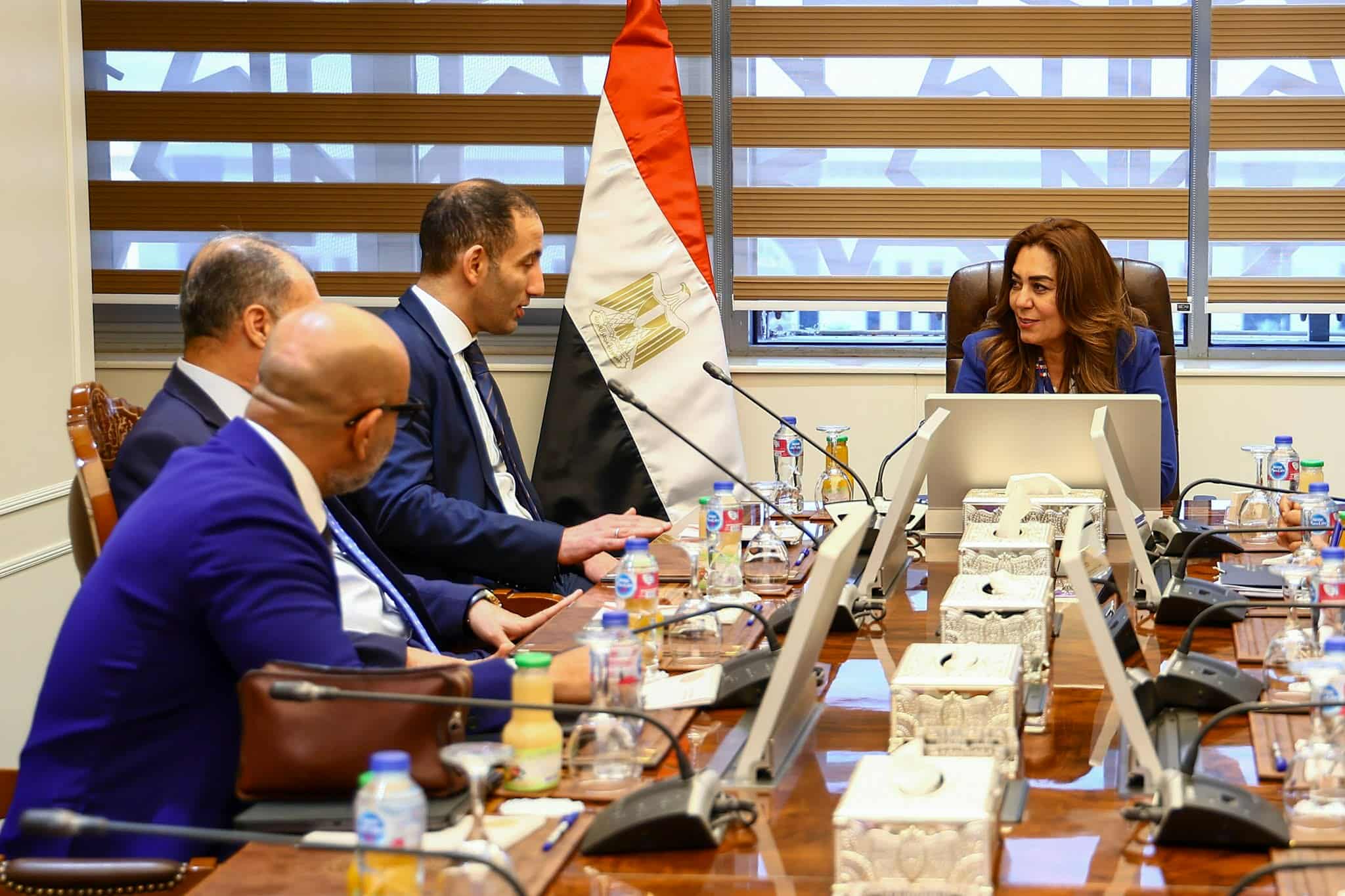 وزيرة التنمية المحلية تبحث مع “Edge Conn” تعزيز البنية التكنولوجية ودعم التحول الرقمي بالمحليات