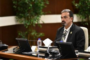 وزير الصحة يعقد اجتماعًا لضبط الحالات الطارئة والولادات القيصرية