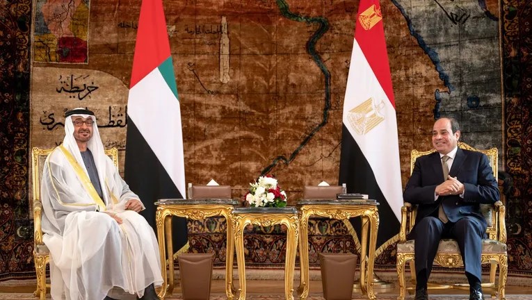 السيسي ومحمد بن زايد يبحثان «خطة ترامب» وسبل وقف الحرب في غزة