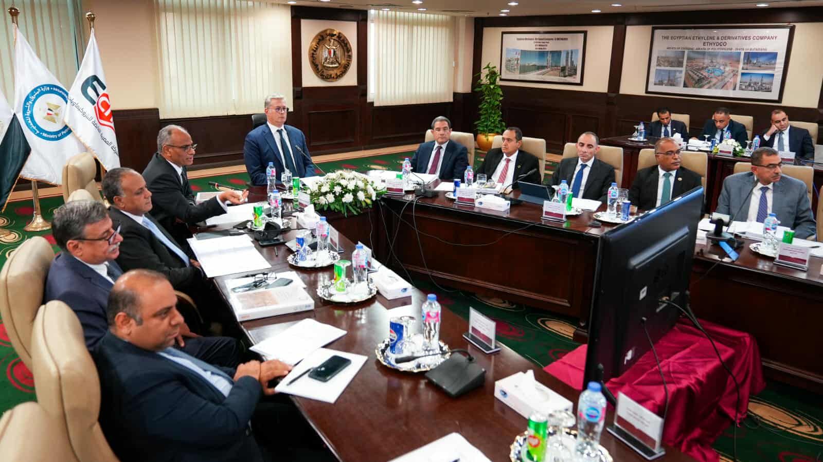 المصرية القابضة للبتروكيماويات :  8.7 مليار جنيه استثمارات خلال عام وحجم الإنتاج  يصل لـ 4 ملايين طن