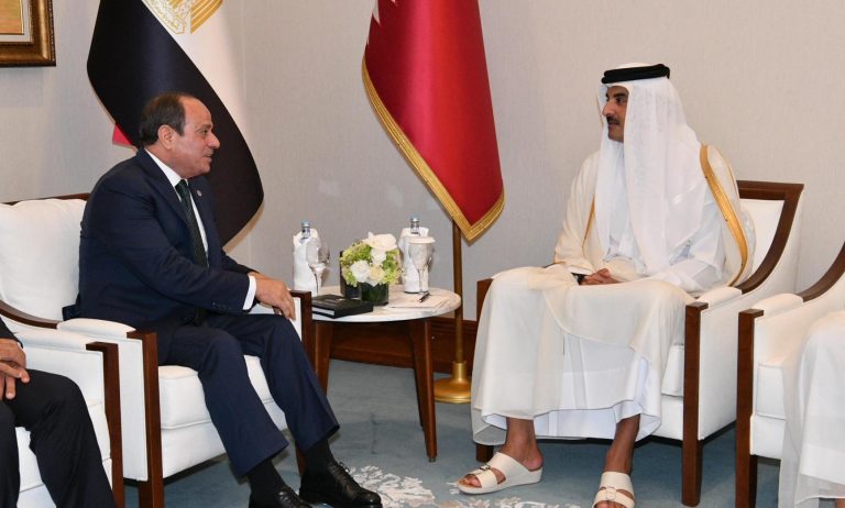 الرئيس السيسي يعزي أمير قطر ويدين العدوان الإسرائيلي على الدوحة