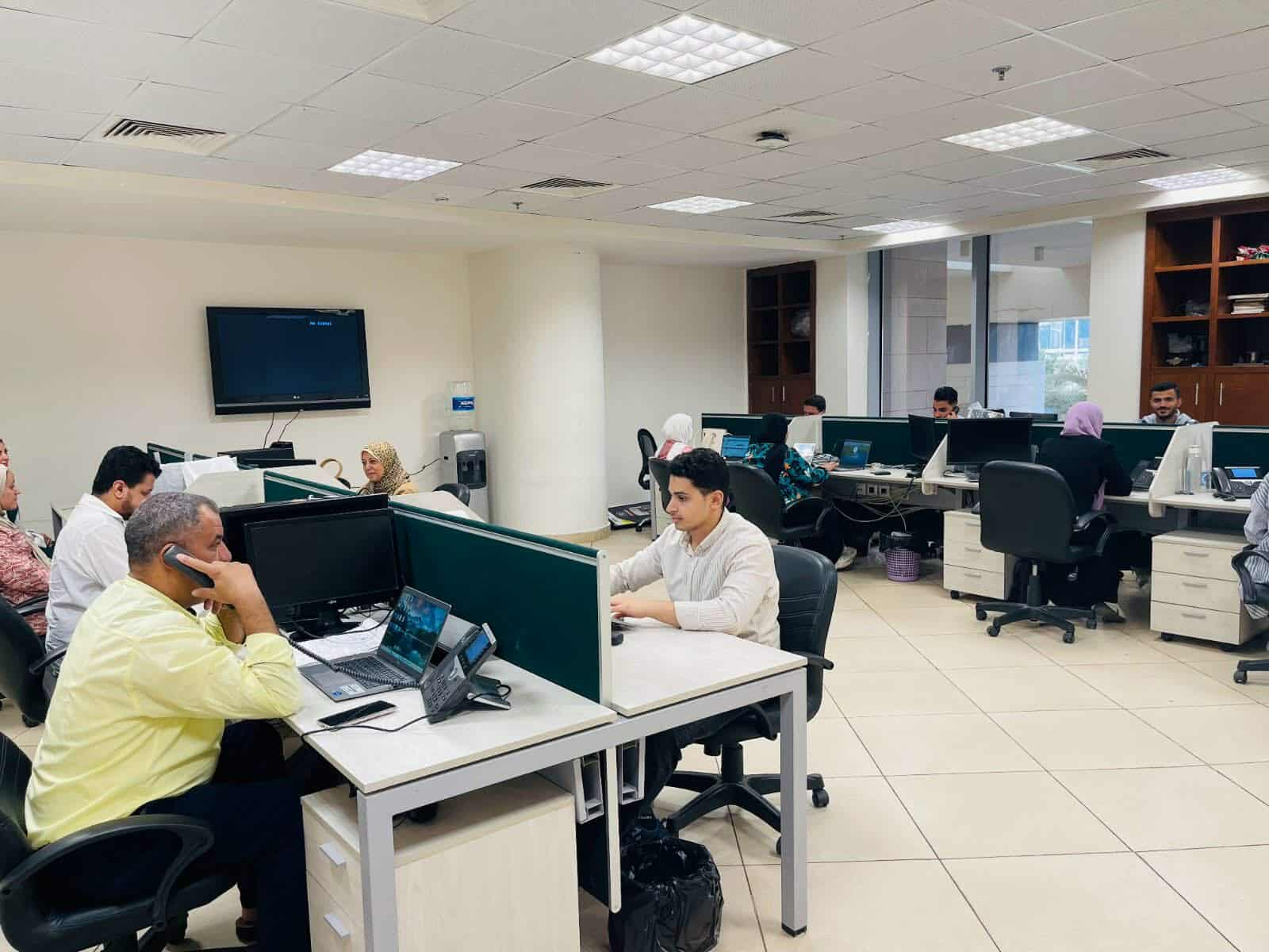 خط وزارة الصحة الساخن 105 يحقق إنجازًا كاملًا في أغسطس