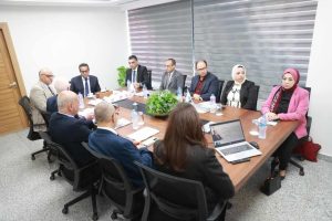 وزير الصحة يشهد التشغيل التجريبي لخط إنتاج فلاتر الغسيل الكلوي بمصنع «إشتيو لايف ساينس»