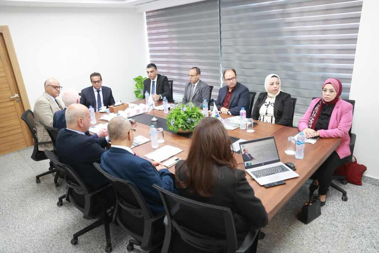 وزير الصحة يشهد التشغيل التجريبي لخط إنتاج فلاتر الغسيل الكلوي بمصنع «إشتيو لايف ساينس»