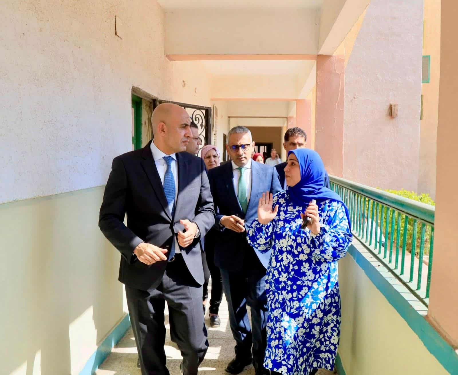 وزير التعليم يتفقد سير العملية التعليمية بعدد من مدارس محافظة الشرقية
