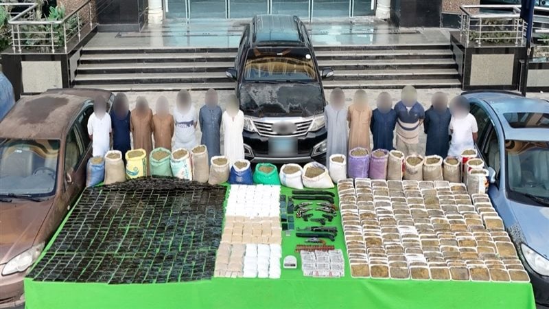 ضبط طن مخدرات و12 سلاحًا ناريًا بالقاهرة والجيزة بقيمة 125 مليون جنيه