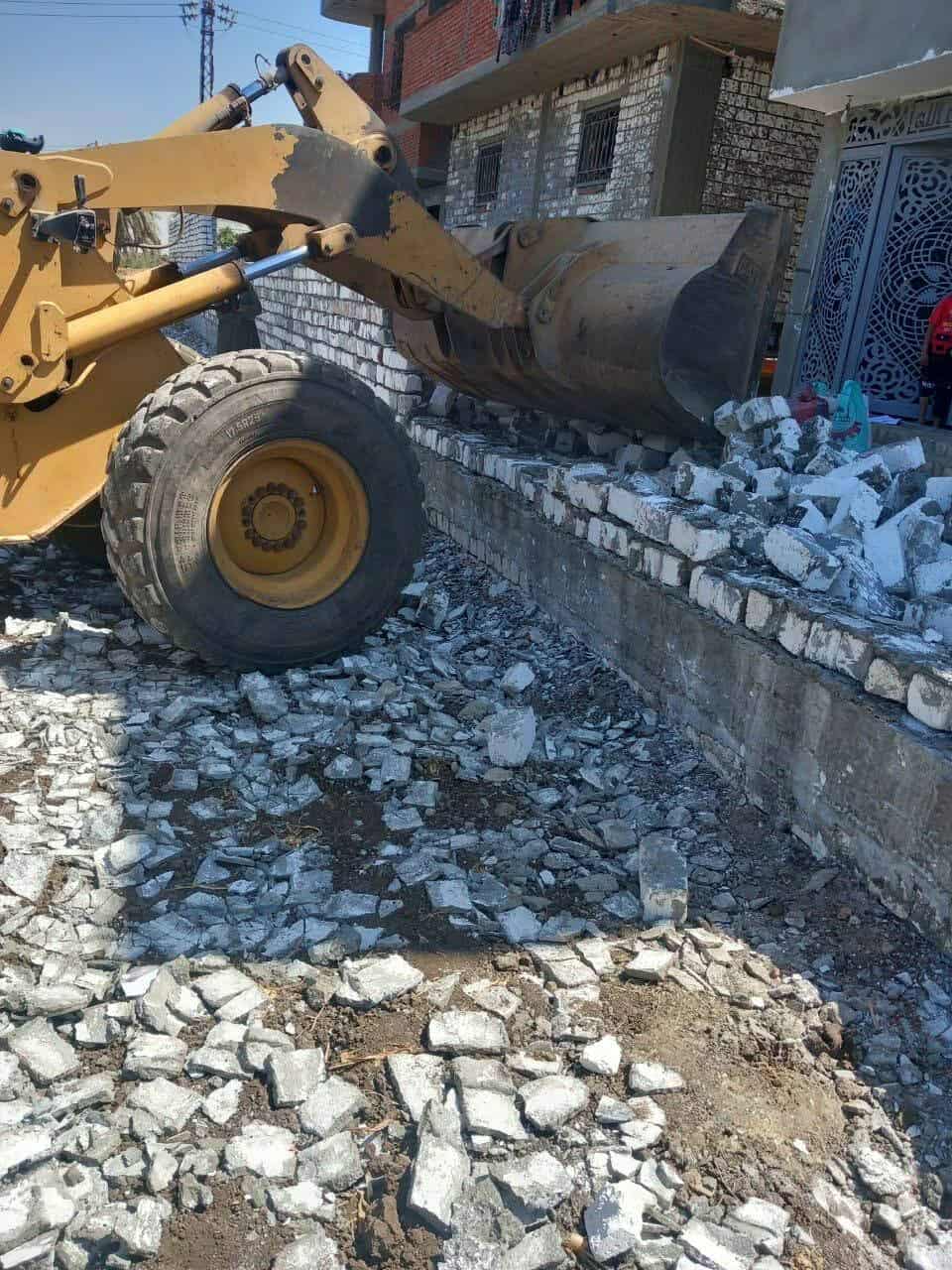 محافظ المنيا: إزالة 626 حالة تعدٍ على الأراضي الزراعية وأملاك الدولة خلال المرحلة الثانية من الموجة 27