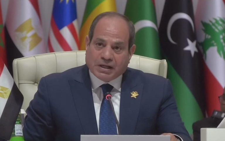 السيسي يحذر من «الغطرسة الإسرائيلية» ويدعو لوحدة الصف العربي والإسلامي