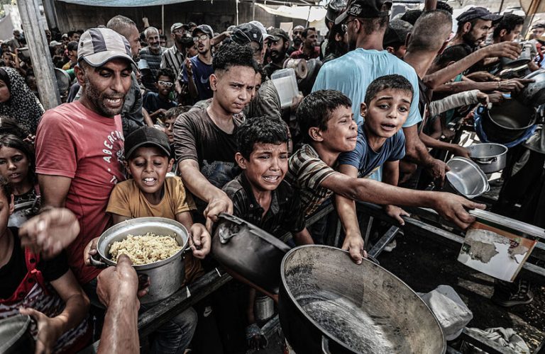 المجاعة تفتك بقطاع غزة.. الصحة تحذر من كارثة وشيكة