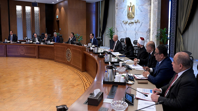رئيس الوزراء يترأس اجتماع اللجنة العليا للحج