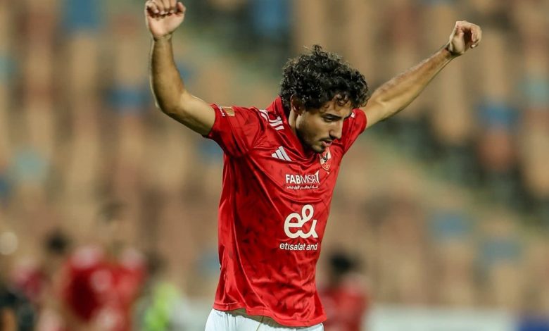 محمد هاني لاعب الفريق الاول لكرة القدم بالاهلي