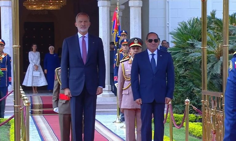 الرئيس السيسي و ملك إسبانيا يطالبان بوقف فوري لإطلاق النار بغزة